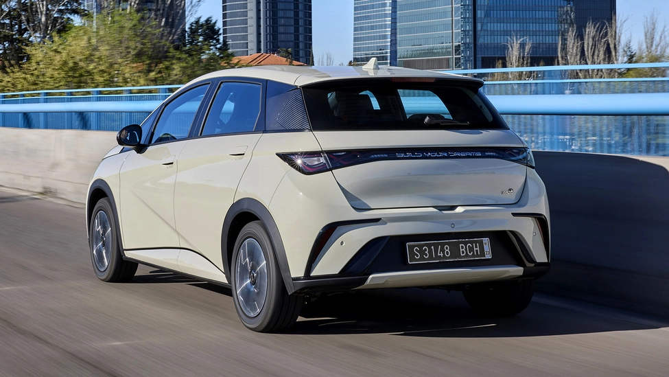 BYD dolphin pris
