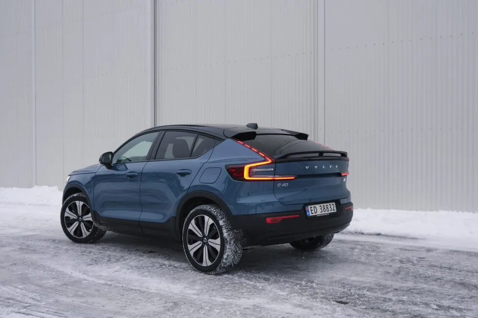 volvo ex30 vs c40