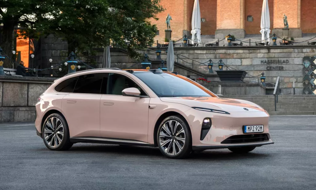 Nio ET5 touring pris