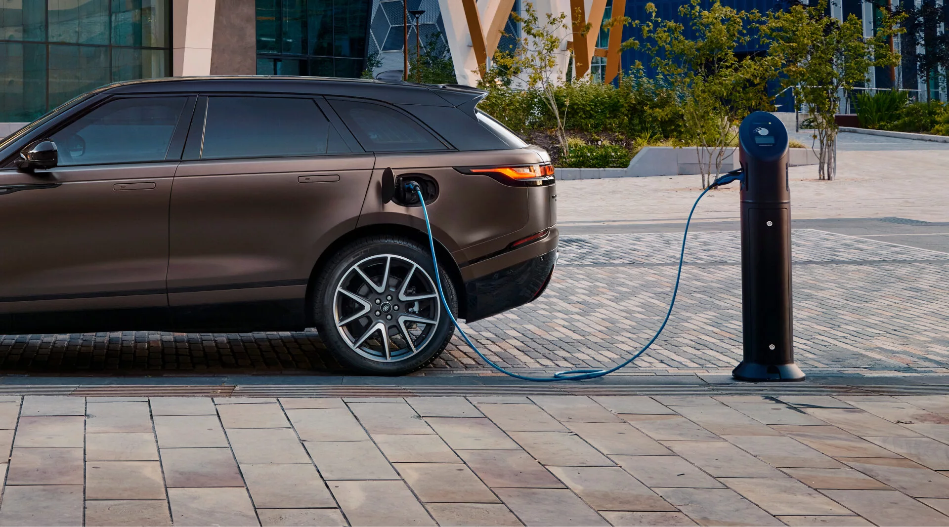 range rover laddbox