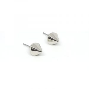 Chic Stud Earrings - Silver Cone - ChicSmyck Sweden