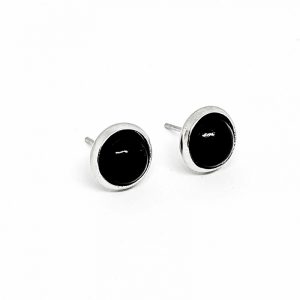 Chic Stud Earrings -VantaBlack - ChicSmyck Sweden 1