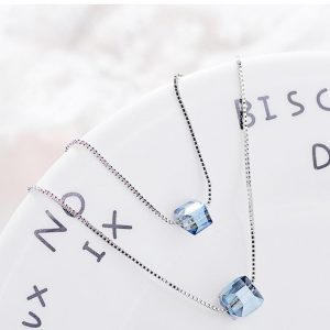 De Crystal Cube Necklace - Chicsmyck