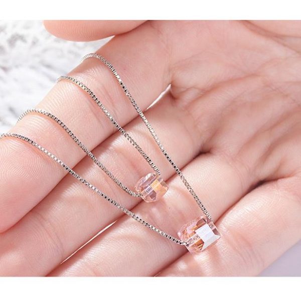 De Crystal Cube Necklace - Chicsmyck