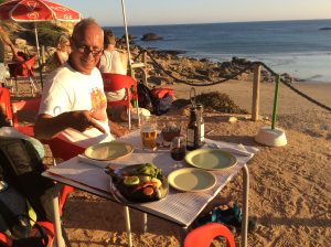 Middag i solen i Portugal
