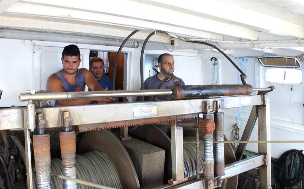 Alessio controlling the wires, which is in contact with the nets