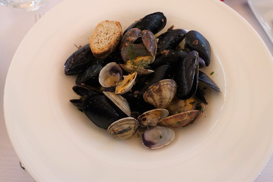 My delicious seafood appetiser (entrée) in San Remo