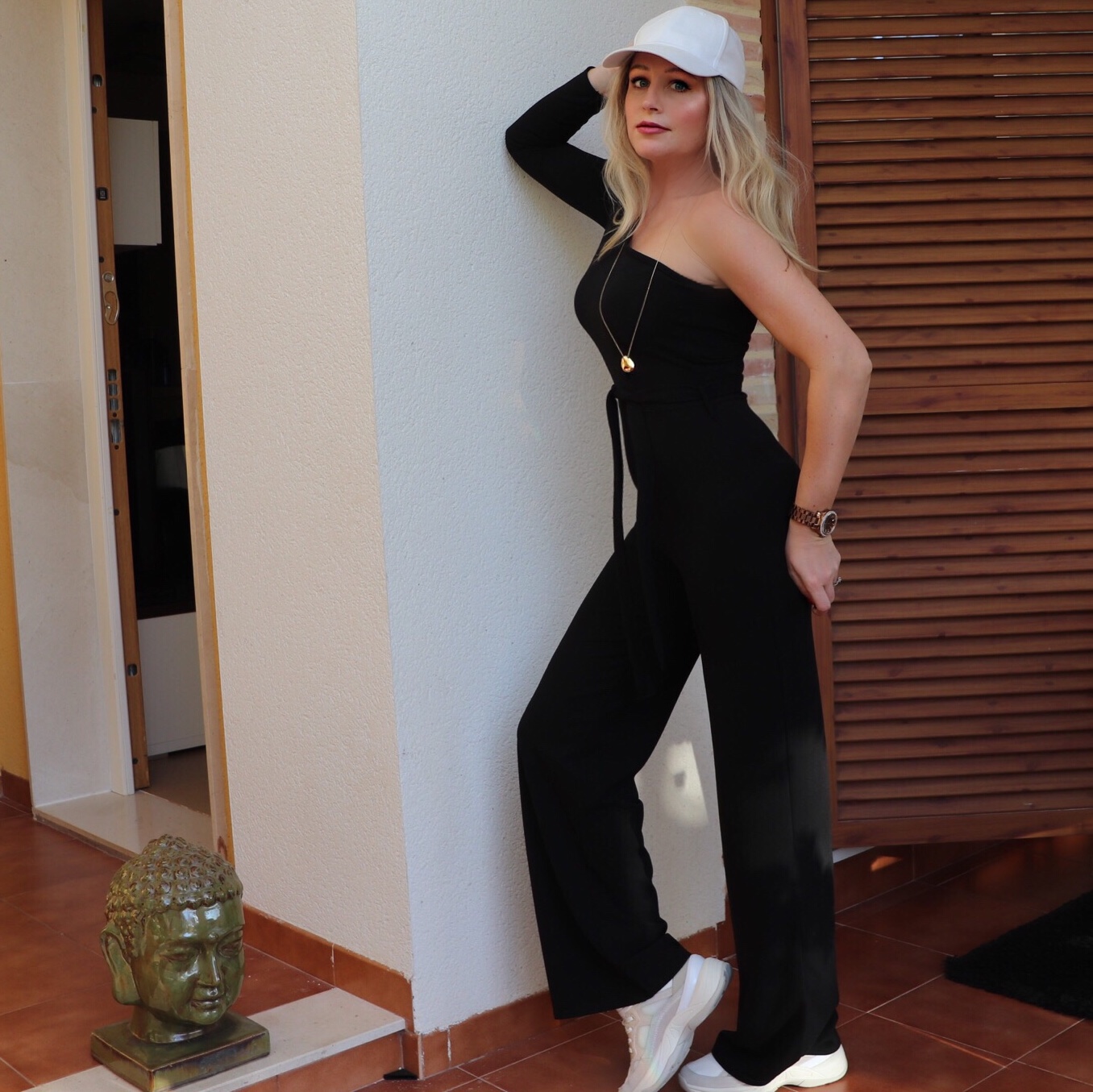 Svart jumpsuit Jumpsuiten how to style, så stylar du