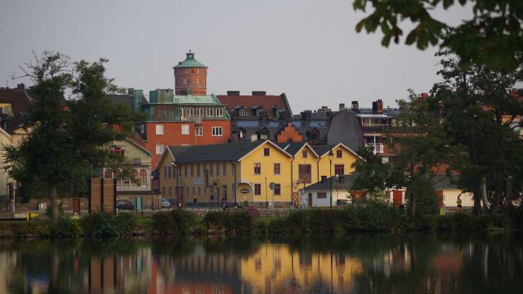 När ska regeringen inse det orimliga i sitt agerande?