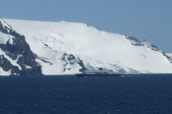  Faculty of Climate Change and Coaching Psychology