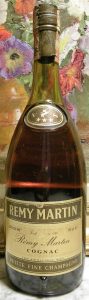 VS and three stars on neck label; no mentioning of Remy Martin on the capsule. Petite fine champagne, 70cl e (1980s)