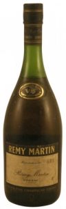 'Petite fine champagne' above VS on neck label; 0,70L stated
