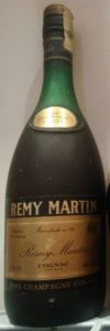70 CL stated in the upper right and 40°G.L. in lower right; Product of France (in English) in upper left corner