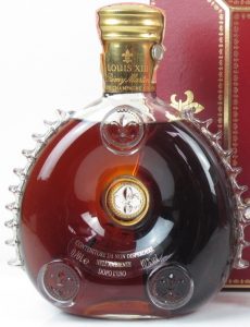 70cl stated differently on front; Italian import with import sticker on the back (Giovanetti, Milano)