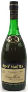Produce of France stated top left and 40%vol top right; bottom right: 24 fl oz, 68.2cl (around 1980)
