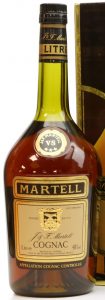 1 Liter; left below 1 Litre e and right 40%vol