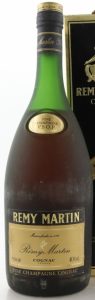 VSOP and 40%Vol stated; 1L and Französisches Erzeugnis stated on the back