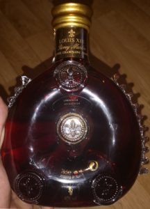 70cl, with a pregnancy warning pictogram, so after 2006; box not present (could also be after 2011)