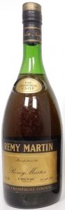 Text on lower left (VSOP) and lower right Alc.geh. 40%