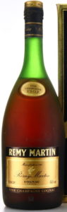 VSOP and 40%Vol stated; 1L stated on the box and Französisches Erzeugnis stated on the back