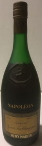 70cl stated in upper left and Alc.geh. 40° in upper right