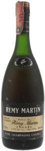 70 CL stated and 40°G.L.; the label is a bit deviating: the colour is different, there is a space between the 'y' and the 'M' of Rémy Martin; the corps used for E. Remy Martin & Co., Cognac France is bigger. (1980s)