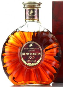 70cl e stated on the back and with a cotisation symbol