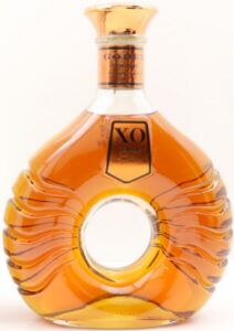 Terre, no content or ABV stated on the front; on the back: 40%vol, 700ml