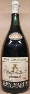 Fine Champagne, VSOP magnum, different capsule, content not stated; height: 34 cm