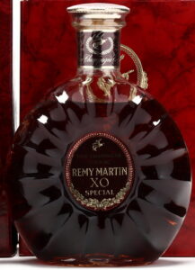 Different back side; 750ml bottle