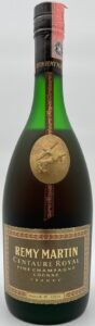 70cl on the right and gradi 40 on the left; import by Silver, Firenze