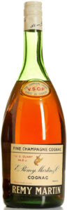 Top lef: 1 US Quart, 94.6cl (late 1960s)