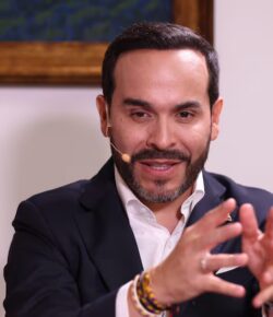 Nieuwe regering Colombia wil schuldlast verlichten via internationale onderhandelingen