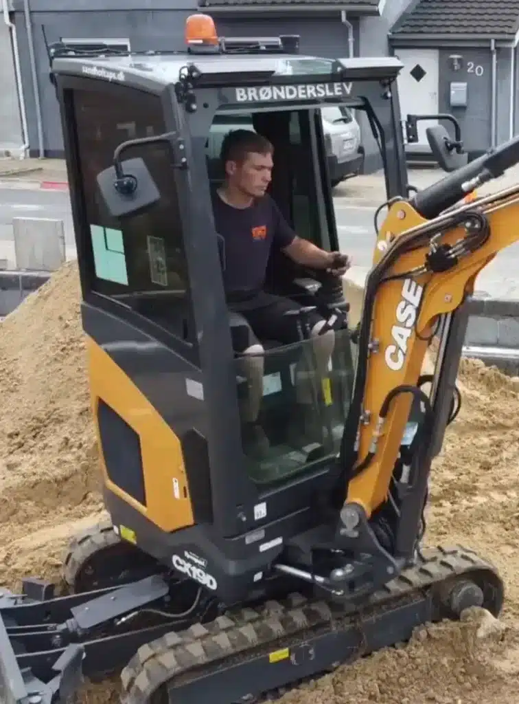 Sandholdt ApS Excavator