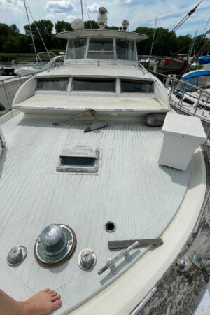 NO RESERVE True Auction- SERIOUSLY LARGE OPPORTUNITY Full Residence on the Water
