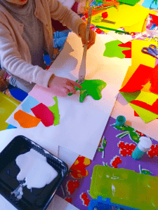 creatieve workshops voor kinderen samen met volwassenen in gent, verbinden tijdens een workshop creativiteit