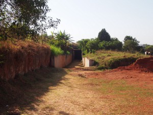 P1170394 - Marterkamers Idi Armin Buganda paleis in Kampala