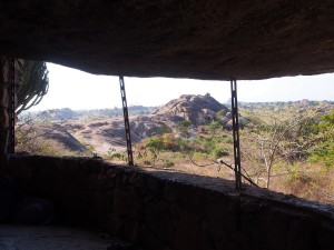 P1200698 - Uitzicht vanaf Nyero 3 rotstekeningen