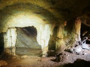 P5047895 - Zuidelijke ingang Gcwihaba Cave