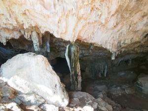 P5047904 - Noordelijke ingang Gcwihaba Cave