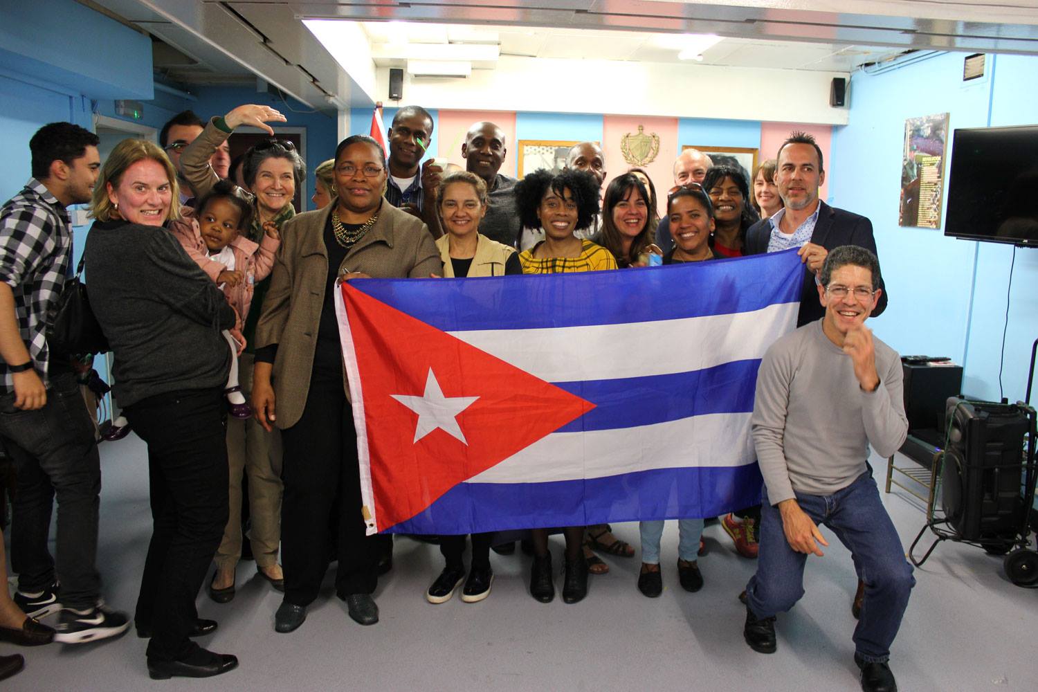 Carta de agradecimiento dirigida a la Cónsul de Cuba en el Reino Unido