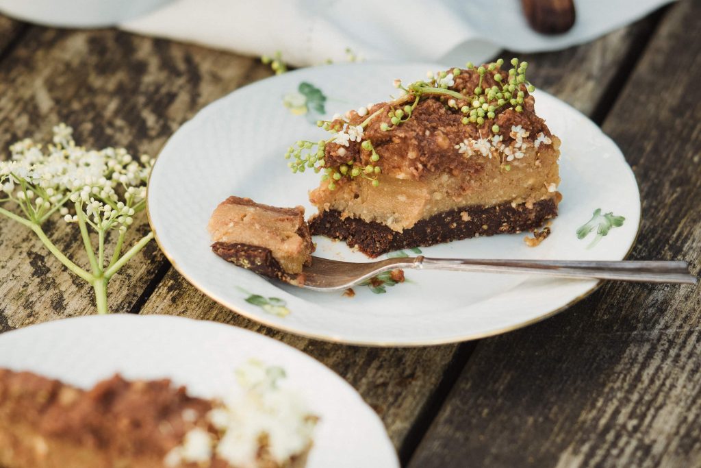 raw peanut butter cake