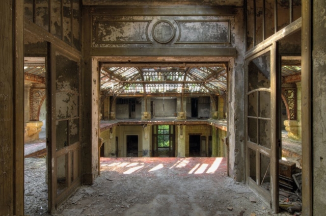 frankrijk bureau central abandoned custers photography secrets of neglected places urbex