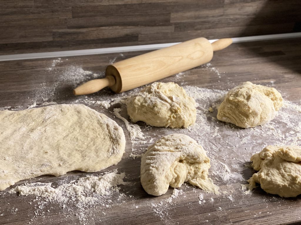 Osterzopf Hefezopf Himbeere Pistazien