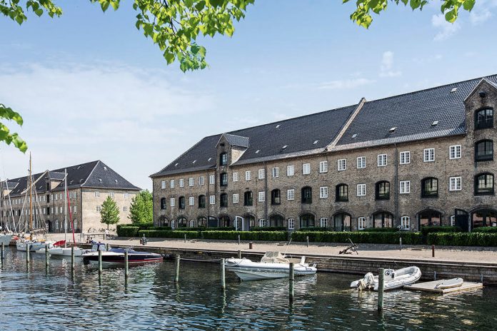 Jannik Vestergaard køber Danmarks dyreste rækkehus i 2019.