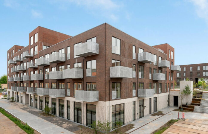 Kamillehuset i Rødovre er klar til indflytning. Heimstaden står bag byggeriet, der er tegnet af Vilhelm Lauritzen Arkitekter og opført i totalentreprise af RosenfeldtNielsen. Foto: PR.