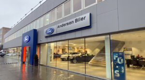 Mosaikhjørnet leverer fliser til Andersen Biler. Foto: PR.