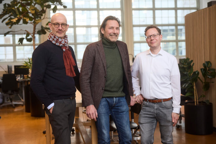 Direktionen i Rasmus Friis A/S. Fra venstre: Søren Laubjerg Daugaard, Michael Borchers og Rasmus Hougaard. Foto: Claus Bjørn Larsen.