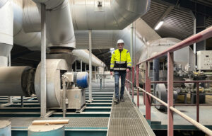 Andreas Christensen, der er ansvarlig for produktionen på Vesterled Teglværk og Regional Operation Director. Foto: Egernsund Wienerberger.