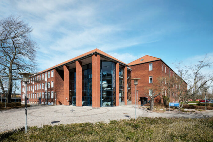 Enemærke & Petersen omdanner i samarbejde med Loop Architects og Artelia DMI's nuværende domicil på Lyngbyvej i København til flerbrugerhus for Kirkbu, som ejer ejendommen. Foto: PR.